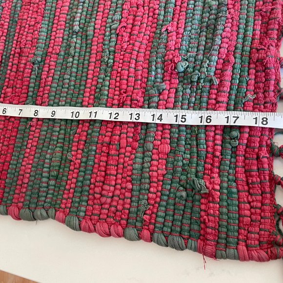 4 Vintage Tag Textiles Festive Red Green Cotton Rag Rug Placemats with Fringe - Picture 7 of 9